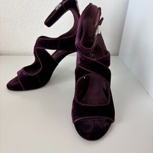 Lauren Ralph Lauren Tyra Peep Toe Purple Velvet Sandal Size 6.5B Burgundy Formal